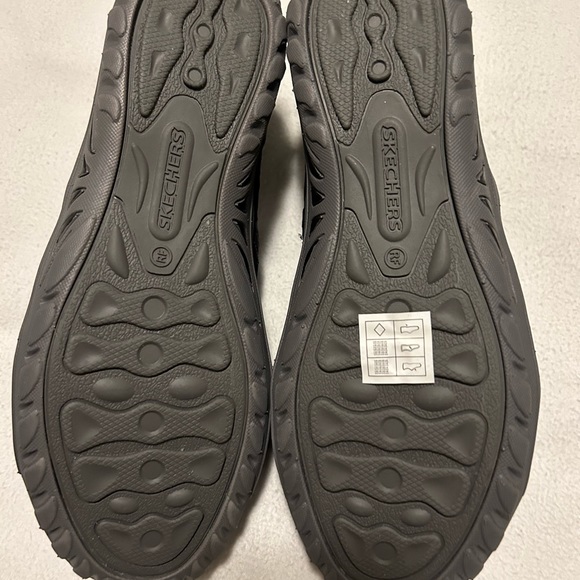 Skechers Reggae Fest Web of Ties Black Relaxed Fit size 7.5 NIB - Picture 3 of 10